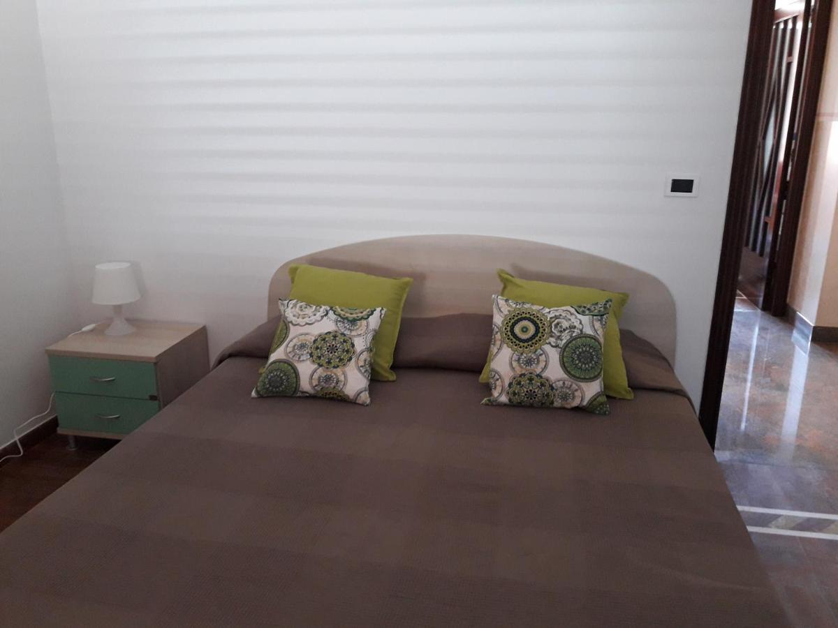 Casa Nupi Apartment Sant'Alessio Siculo Bagian luar foto